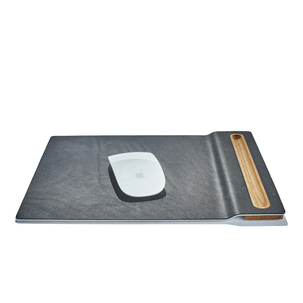 Keyboard pad felt with leather mouse pad
